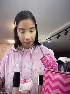 Snapshot of Praga_Pink chatting on June 2026 06:12:02 AM Praga Pink online show from June 2026 06:12:02 AM