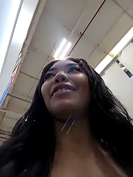 lianisrose online show from November 2025 06:50:01 PM