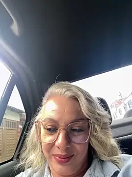 Snapshot of Aligoldbottom chatting on December 2024 05:33:01 PM Aligoldbottom online show from December 2024 05:33:01 PM