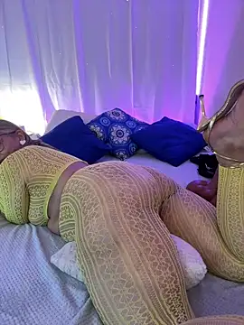 Snapshot of Aligoldbottom chatting on January 2025 09:29:01 PM Aligoldbottom online show from January 2025 09:29:01 PM