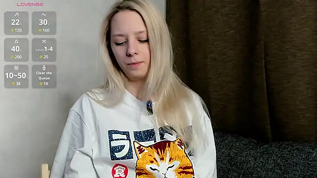 Snapshot of EngelFugler chatting on March 2025 06:23:01 PM EngelFugler online show from March 2025 06:23:01 PM