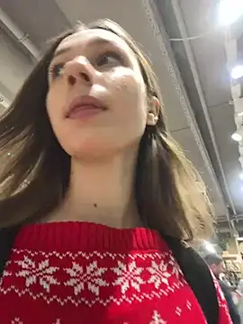 Lia  Love online show from December 2024 01:12:02 PM