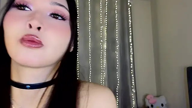 honey yani online show from February 2026 11:56:01 PM