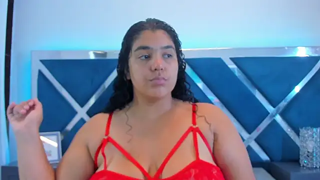 Tiffanymiller00 online show from July 2026 03:50:01 PM