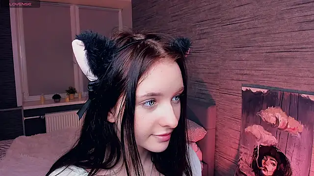 Snapshot of MerylHedley chatting on December 2024 01:22:02 PM MerylHedley online show from December 2024 01:22:02 PM