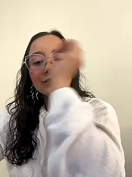 Snapshot of Kay_LustyWife chatting on December 2024 12:14:02 PM Kay LustyWife online show from December 2024 12:14:02 PM