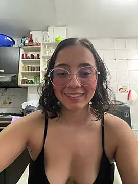 Snapshot of Kay_LustyWife chatting on January 2025 01:25:02 PM Kay LustyWife online show from January 2025 01:25:02 PM