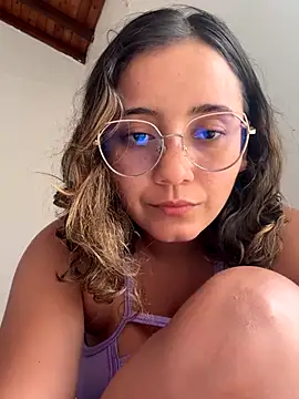 Snapshot of Kay_LustyWife chatting on September 2025 09:30:01 PM Kay LustyWife online show from September 2025 09:30:01 PM