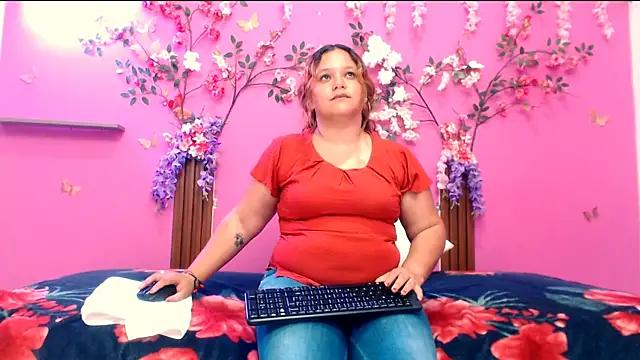 Snapshot of analdeepalejandra18 chatting on December 2025 07:01:02 PM analdeepalejandra18 online show from December 2025 07:01:02 PM