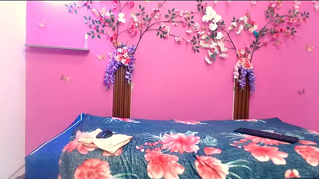 Snapshot of analdeepalejandra18 chatting on December 2025 07:40:02 PM analdeepalejandra18 online show from December 2025 07:40:02 PM