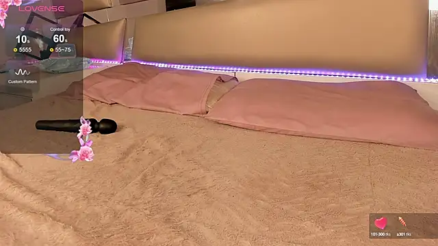 Snapshot of Mis__lola chatting on December 2024 11:03:02 PM Mis lola online show from December 2024 11:03:02 PM