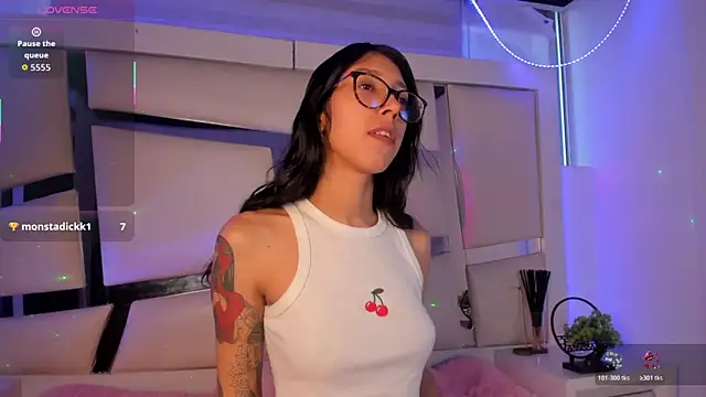 Snapshot of Mis__lola chatting on November 2025 10:13:02 PM Mis lola online show from November 2025 10:13:02 PM