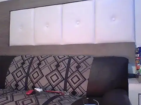 oiram27 online show from November 2025 01:27:02 AM