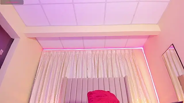 Aliison Smith online show from January 2025 02:52:01 AM