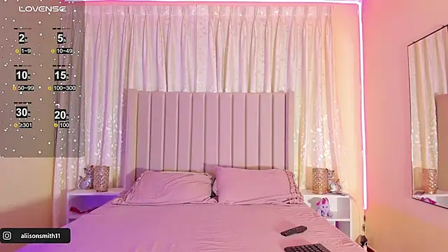 Aliison Smith online show from March 2025 11:43:02 PM