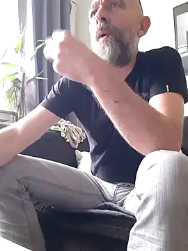 Snapshot of Kingsscepter chatting on January 2025 01:30:01 PM Kingsscepter online show from January 2025 01:30:01 PM