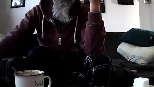 Snapshot of Kingsscepter chatting on February 2025 08:32:02 AM Kingsscepter online show from February 2025 08:32:02 AM