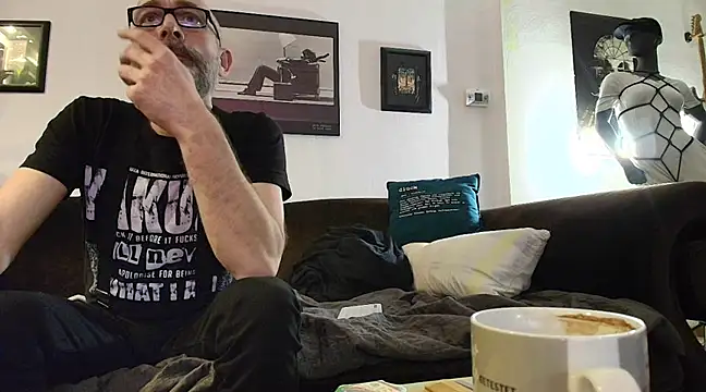 Snapshot of Kingsscepter chatting on February 2025 10:43:01 PM Kingsscepter online show from February 2025 10:43:01 PM