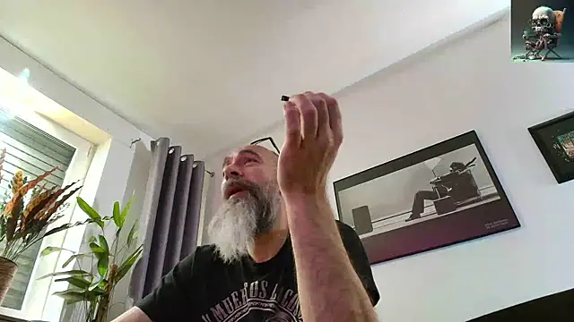 Snapshot of Kingsscepter chatting on February 2025 08:45:02 PM Kingsscepter online show from February 2025 08:45:02 PM