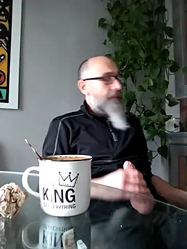 Snapshot of Kingsscepter chatting on February 2025 11:43:02 AM Kingsscepter online show from February 2025 11:43:02 AM