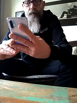 Snapshot of Kingsscepter chatting on February 2025 12:55:01 PM Kingsscepter online show from February 2025 12:55:01 PM