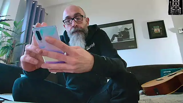 Snapshot of Kingsscepter chatting on February 2025 04:00:02 PM Kingsscepter online show from February 2025 04:00:02 PM