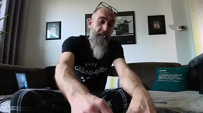 Snapshot of Kingsscepter chatting on February 2025 02:12:02 PM Kingsscepter online show from February 2025 02:12:02 PM