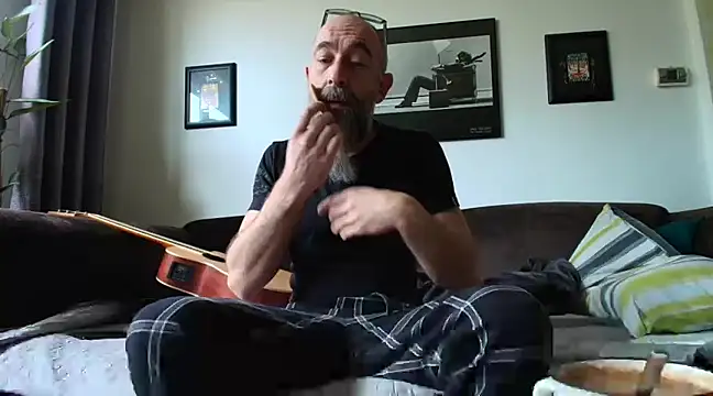 Snapshot of Kingsscepter chatting on February 2025 11:50:02 AM Kingsscepter online show from February 2025 11:50:02 AM