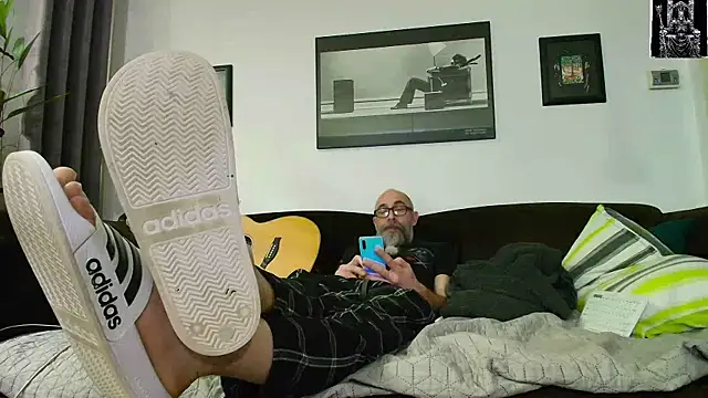 Snapshot of Kingsscepter chatting on February 2025 06:12:01 PM Kingsscepter online show from February 2025 06:12:01 PM