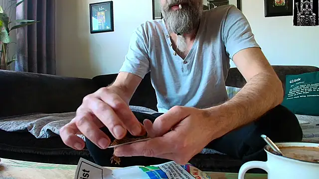 Snapshot of Kingsscepter chatting on February 2025 11:22:01 AM Kingsscepter online show from February 2025 11:22:01 AM