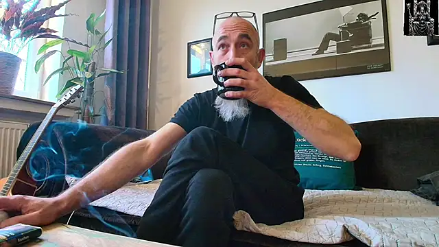 Snapshot of Kingsscepter chatting on February 2025 04:21:01 PM Kingsscepter online show from February 2025 04:21:01 PM