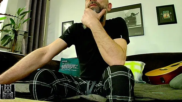 Snapshot of Kingsscepter chatting on March 2025 06:34:01 PM Kingsscepter online show from March 2025 06:34:01 PM