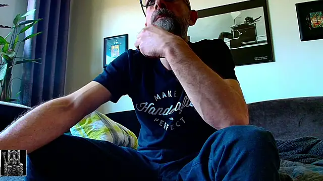 Snapshot of Kingsscepter chatting on March 2025 01:46:01 PM Kingsscepter online show from March 2025 01:46:01 PM