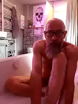 Snapshot of Kingsscepter chatting on March 2025 02:01:02 PM Kingsscepter online show from March 2025 02:01:02 PM