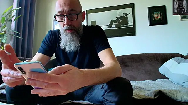 Snapshot of Kingsscepter chatting on March 2025 02:40:01 PM Kingsscepter online show from March 2025 02:40:01 PM