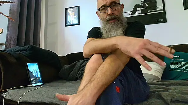 Snapshot of Kingsscepter chatting on October 2025 01:32:01 PM Kingsscepter online show from October 2025 01:32:01 PM