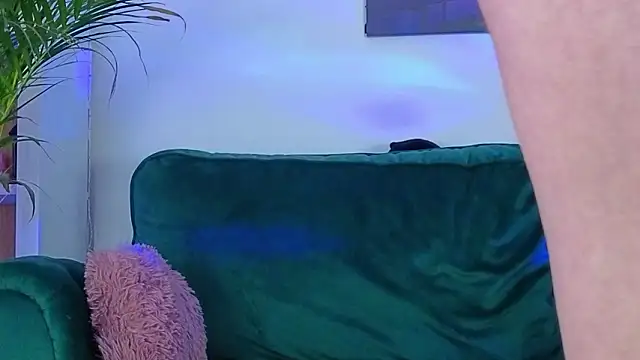 AveryWillow online show from February 2026 11:14:01 PM