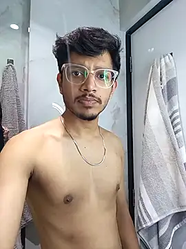 skinnyyyyyyyyy online show from November 2025 04:26:02 AM