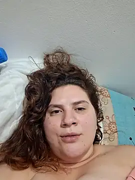 Snapshot of MartinaGuzmann chatting on November 2025 07:08:01 AM MartinaGuzmann online show from November 2025 07:08:01 AM