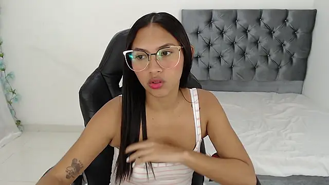 nicol jc online show from January 2025 07:02:02 PM