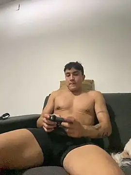 LCarreraa online show from January 2025 01:50:01 AM