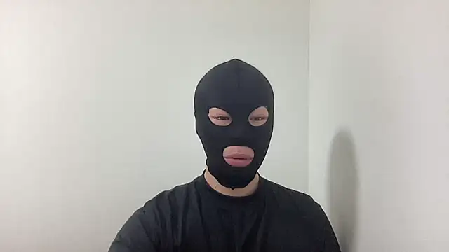 Snapshot of Ash_zzz chatting on March 2025 03:32:02 AM Ash zzz online show from March 2025 03:32:02 AM