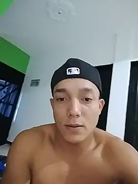 Snapshot of tayson_ chatting on July 2026 10:49:02 PM tayson online show from July 2026 10:49:02 PM