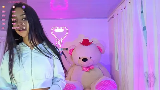 Jazmin tay online show from September 2025 11:48:01 AM