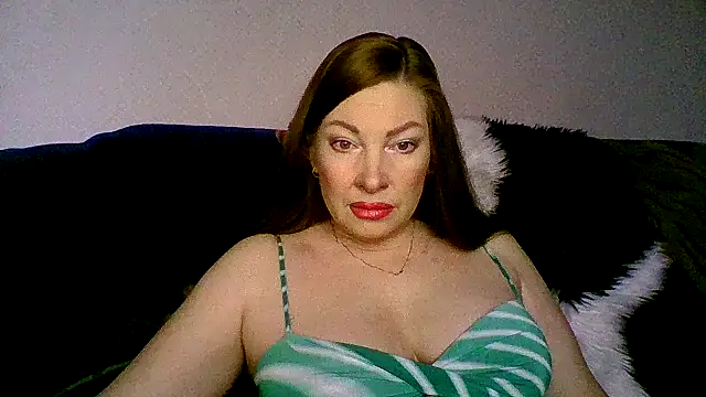 Snapshot of maritanna chatting on March 2026 05:57:01 AM maritanna online show from March 2026 05:57:01 AM