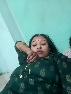 Surajpuja79 online show from February 2026 09:06:01 AM