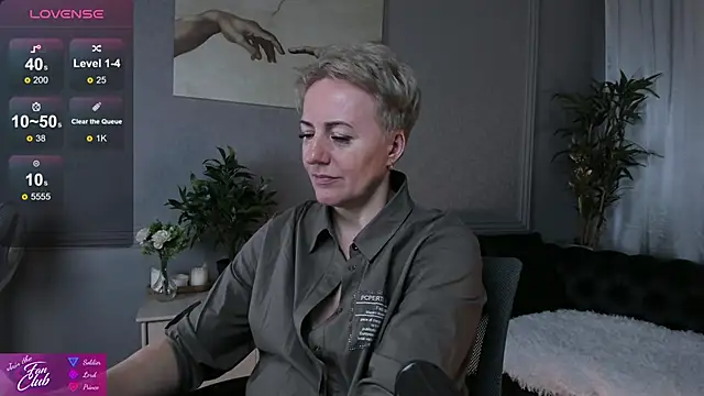 Nika Smit online show from February 2025 12:50:01 PM