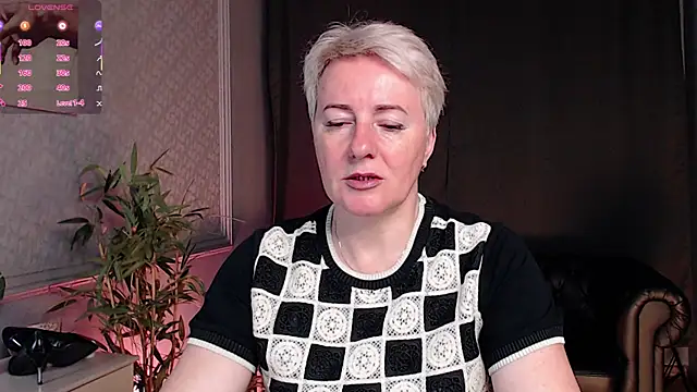 Nika Smit online show from July 2026 05:25:01 AM