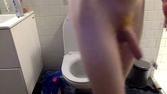 Snapshot of oktober1993 chatting on December 2025 07:26:02 AM oktober1993 online show from December 2025 07:26:02 AM