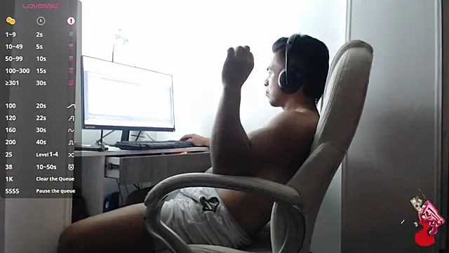 estebandelouis online show from March 2025 12:19:01 AM